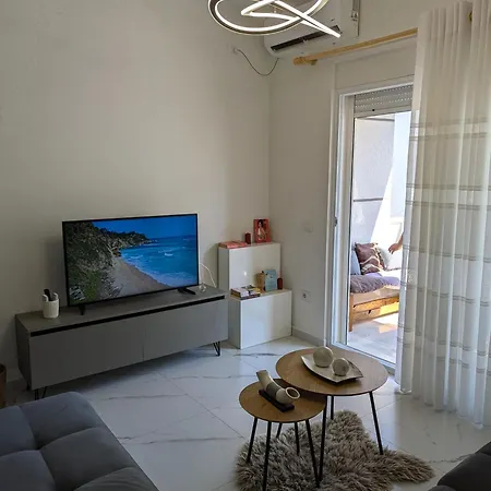 Mary's Qerret Apartment *